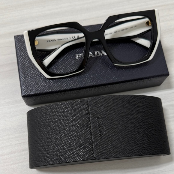 Prada Two-Tone Geometric Sunglasses. Spr15w - Picture 1 of 6